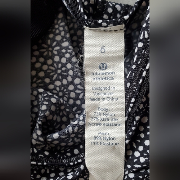 Lululemon, Size 6, Black/White tank - Picture 3 of 3